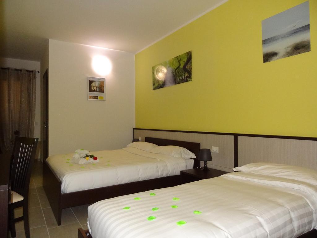 Affittacamere Rooms Di Matteo San Paolo di Iesi Exterior photo